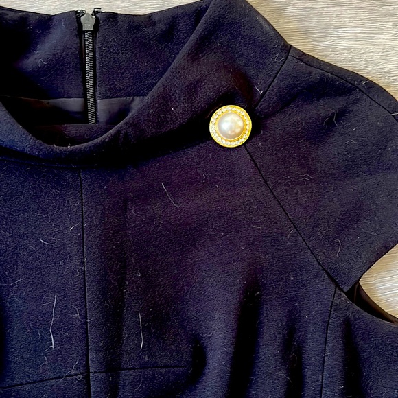 Black dress - Picture 2 of 6